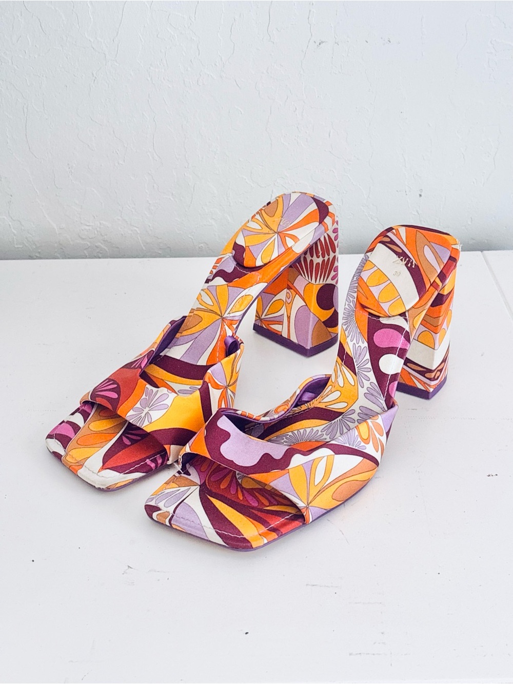 Zara Vibrant Floral Print Block Heel Square Toe Sandals Orange Purple, 39 (8.5) - Picture 1 of 10